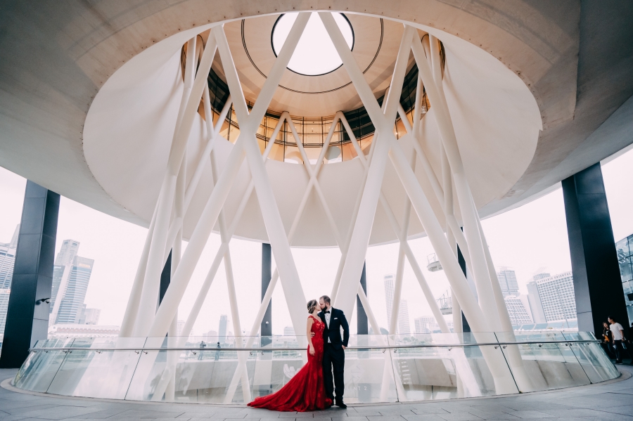 Singapore Post-Wedding Photoshoot At National Museum, Fort Canning Park and Marina Bay For American Couple  by Michael  on OneThreeOneFour 16