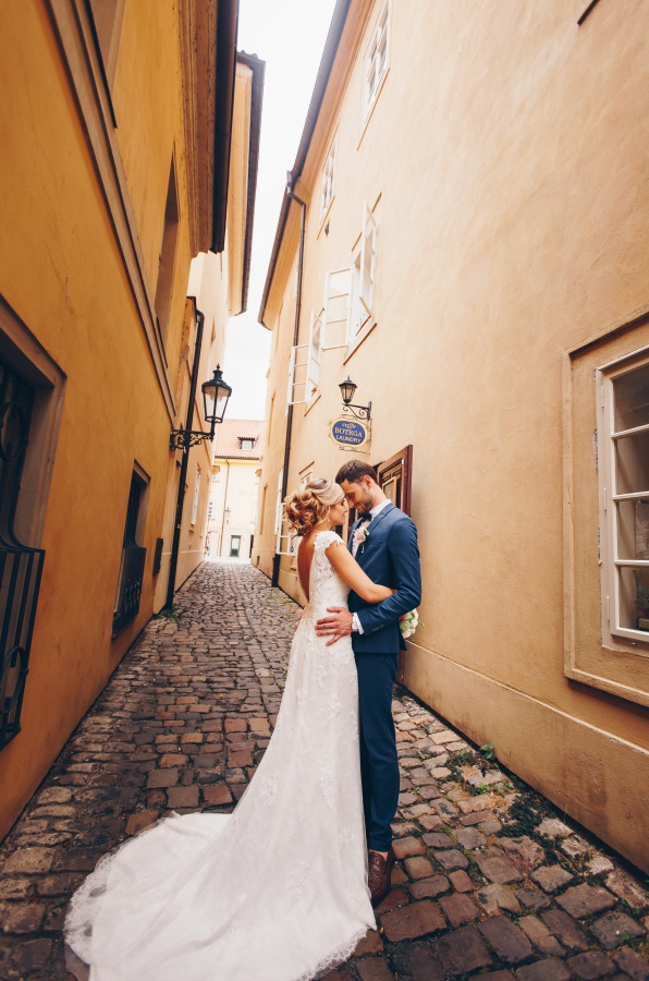 Prague Pre-Wedding Photoshoot At Vrtba Garden And Charles Bridge  by Nika  on OneThreeOneFour 21
