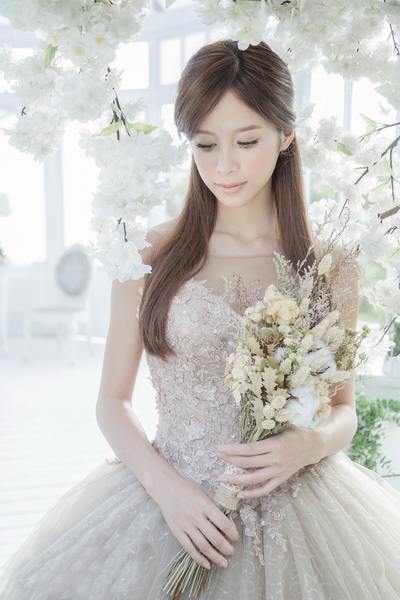 Bohemian Theme Taiwan Pre-Wedding Photoshoot In Spring  by Doukou  on OneThreeOneFour 20