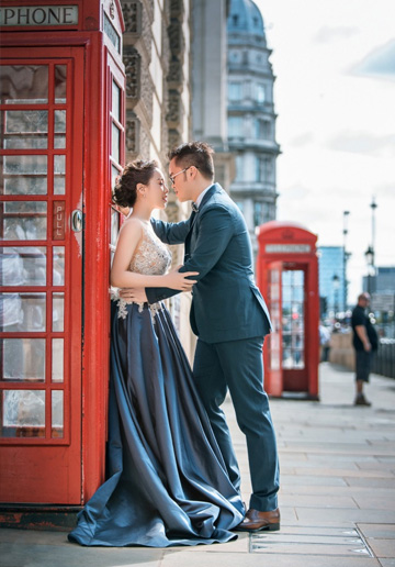 London Pre-Wedding Photoshoot At Big Ben, Westminster Abbey And Richmond Park 