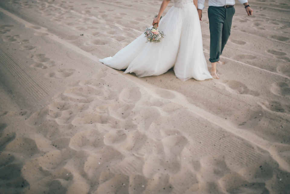 Melbourne Outdoor Pre-Wedding Photoshoot at the Beach in Autumn by Felix  on OneThreeOneFour 35