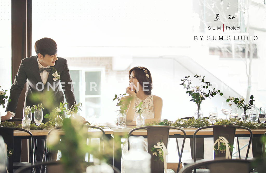 Korean Wedding Photos: Indoor Set (NEW) by SUM Studio on OneThreeOneFour 36