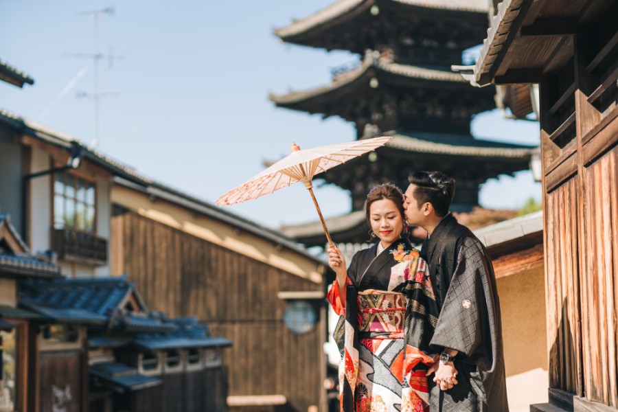 P&D: Kyoto pre-wedding in kimonos by Shu Hao on OneThreeOneFour 14