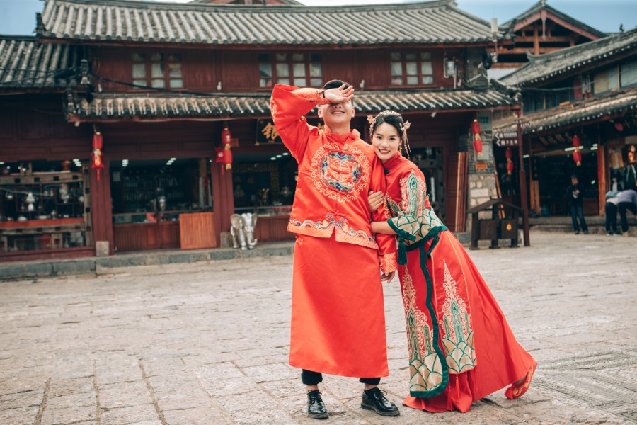 Yunnan Outdoor Pre-Wedding Photoshoot At Lijiang Jade Dragon Mountain & Ancient Town by Cao on OneThreeOneFour 0