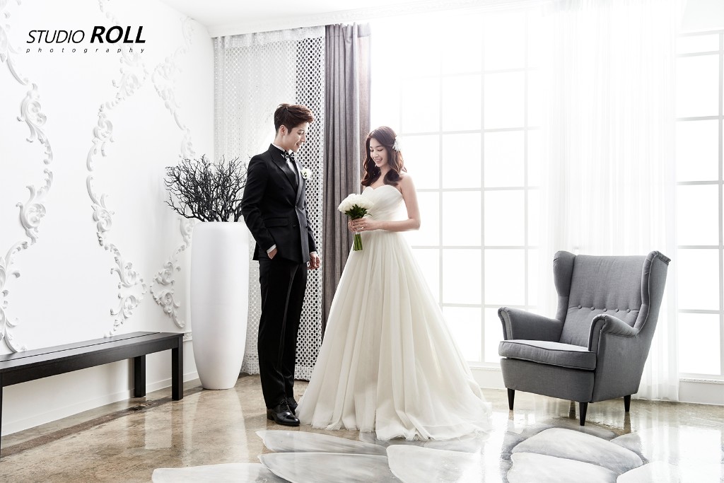 Studio Roll Korea Pre-Wedding Photography: Classic Part 1 by Studio Roll on OneThreeOneFour 0