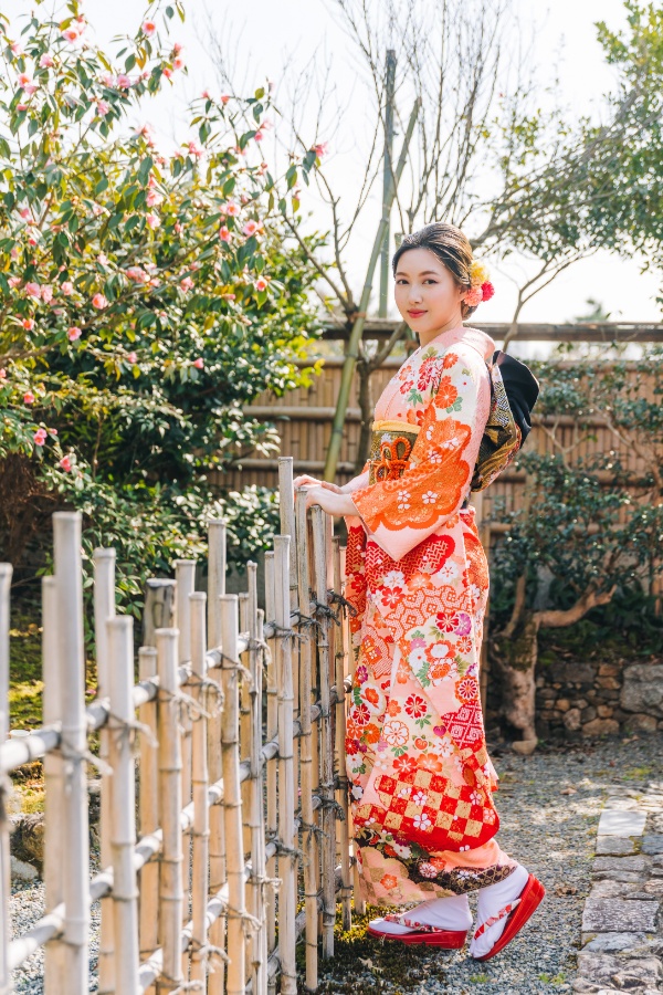 Kyoto Kimono Prewedding Photoshoot Higashiyama District Japan by Shu Hao on OneThreeOneFour 27