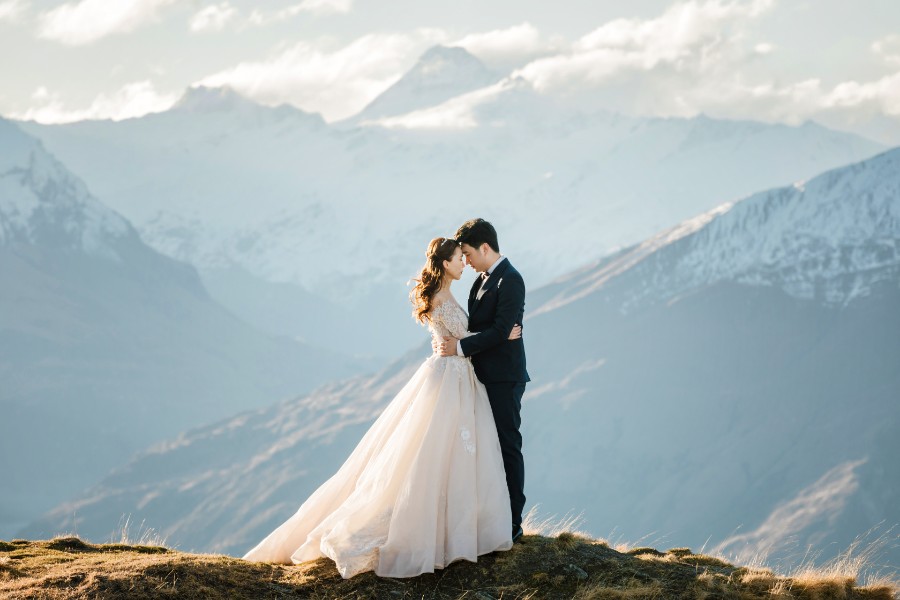 New Zealand Pre-Wedding Photoshoot of R&C: at Alpaca farm, Coromandel Peak, Lake Pukaki, Lake Tekapo, Mt Cook during cherry blossom season by Felix on OneThreeOneFour 16