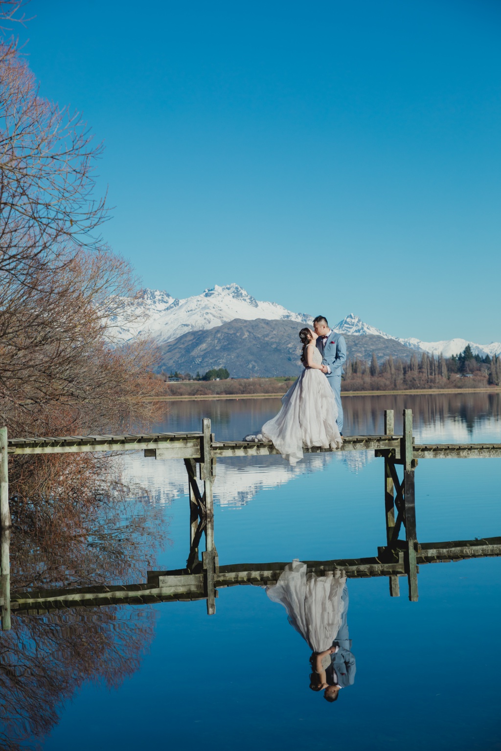 New Zealand Pre-Wedding Photoshoot At Lake Hayes, Arrowtown, Lake Wanaka And Mount Cook National Park  by Fei on OneThreeOneFour 9