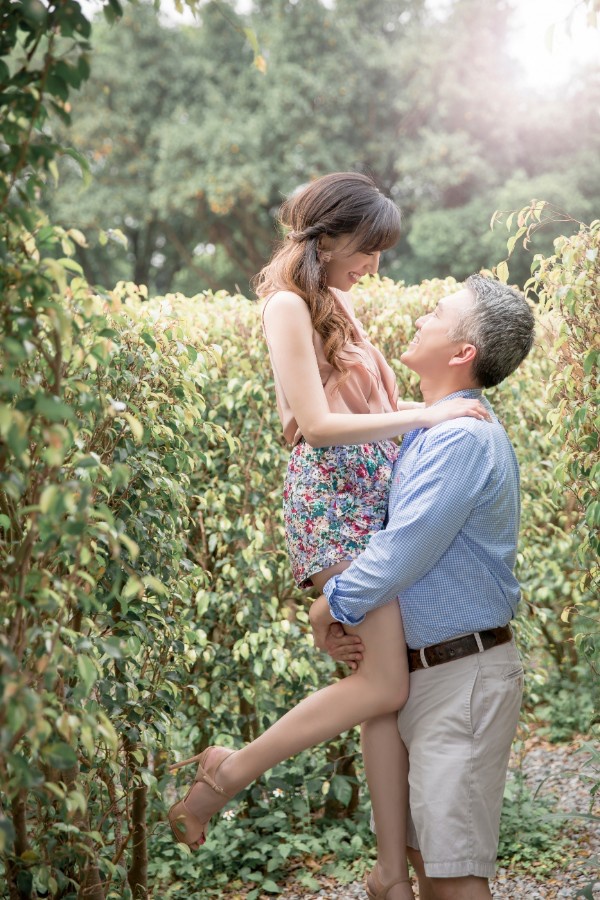 Taiwan Studio Pre-Wedding And Outdoor Photoshoot At The Park  by Doukou  on OneThreeOneFour 7