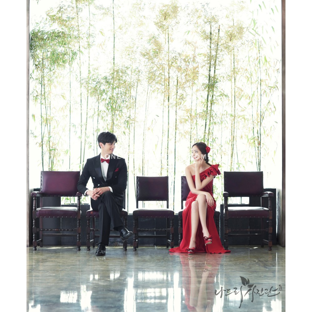Korean Studio Pre-Wedding Photography: Studio by Nadri Studio on OneThreeOneFour 39