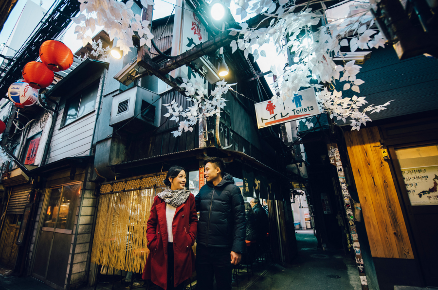 Japan Tokyo Pre-Wedding Photoshoot At Shinjuku Gyoen And Shibuya Crossing During Autumn  by Lenham  on OneThreeOneFour 17