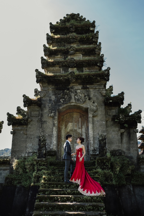 R&A: Fairytale Sunset Pre-wedding Photoshoot in Bali by Hendra on OneThreeOneFour 5