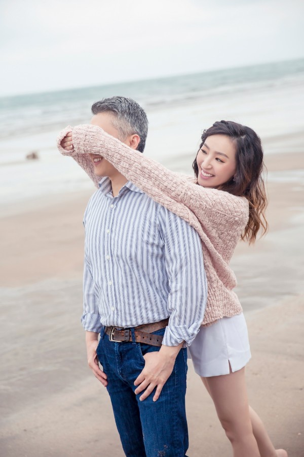 Taiwan Studio Pre-Wedding And Outdoor Photoshoot At The Park  by Doukou  on OneThreeOneFour 24