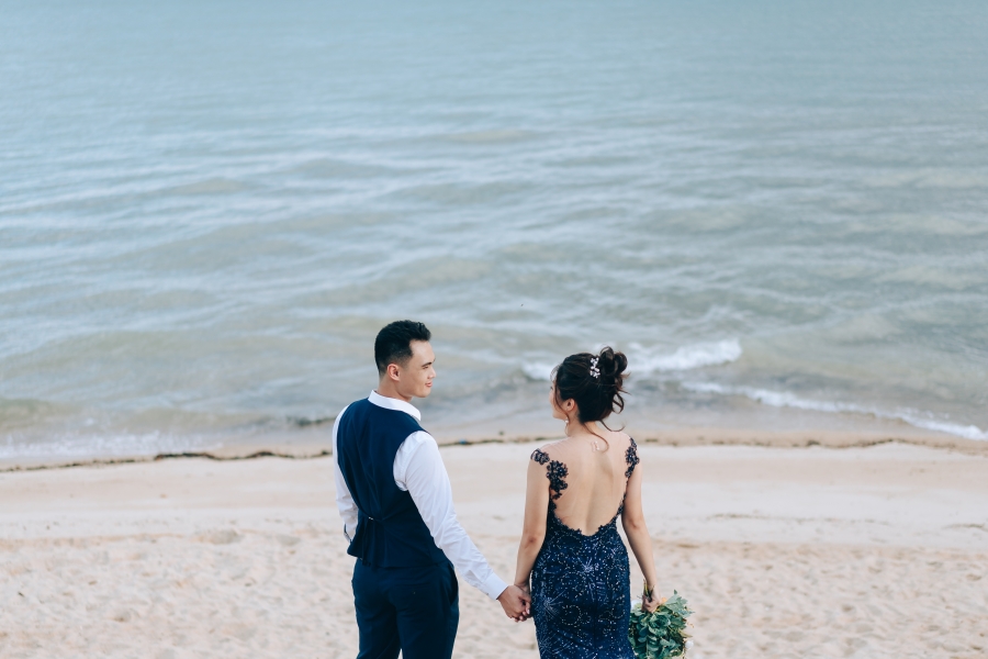 Singapore Pre-Wedding Couple Photoshoot At Jewel, Changi Airport And East Coast Park Beach by Michael on OneThreeOneFour 17