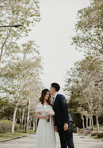 S & L - Singapore Outdoor Pre-Wedding at Coney Island & Gardens By The Bay