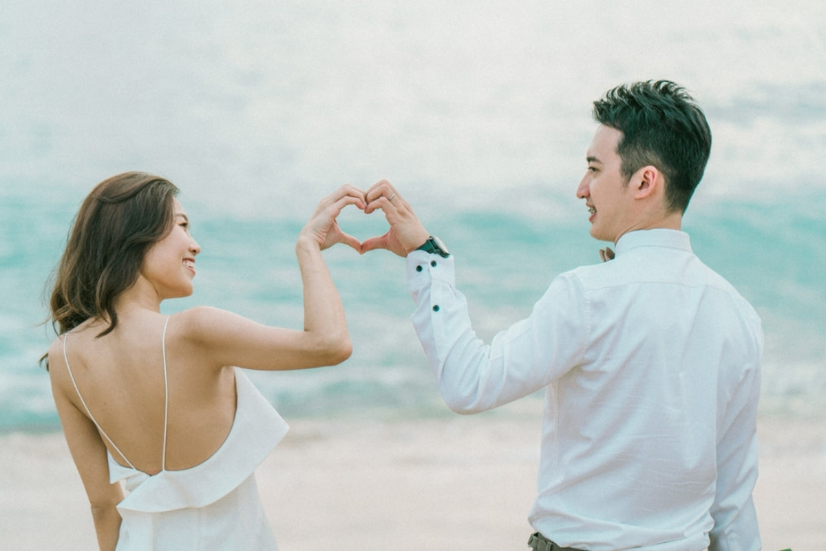 Taiwan Pre-Wedding Photoshoot Cafe Pier Lighthouse Countryside Street Beach by  on OneThreeOneFour 47