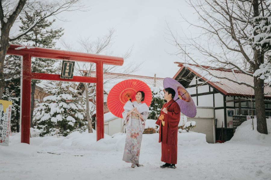 M&J: Magical snowy pre-wedding in Hokkaido wearing kimono by Kuma on OneThreeOneFour 0