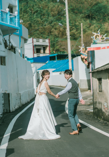 Taiwan Pre-Wedding Photoshoot Quaint Neighborhood Lush Green Hills Beach Romantic Getaway