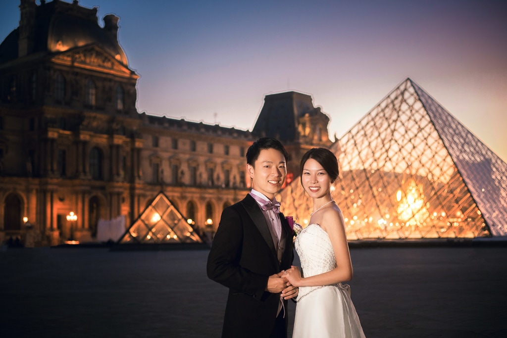 Night Shoot in Paris - Wedding Shoot at Louvre Museum, Bir Hakeim, Eiffel Tower by Yao on OneThreeOneFour 22