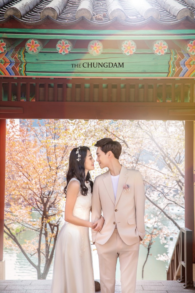 Chungdam Studio Cherry Blossoms Sample - Korean Pre-Wedding Studio by Chungdam Studio on OneThreeOneFour 18