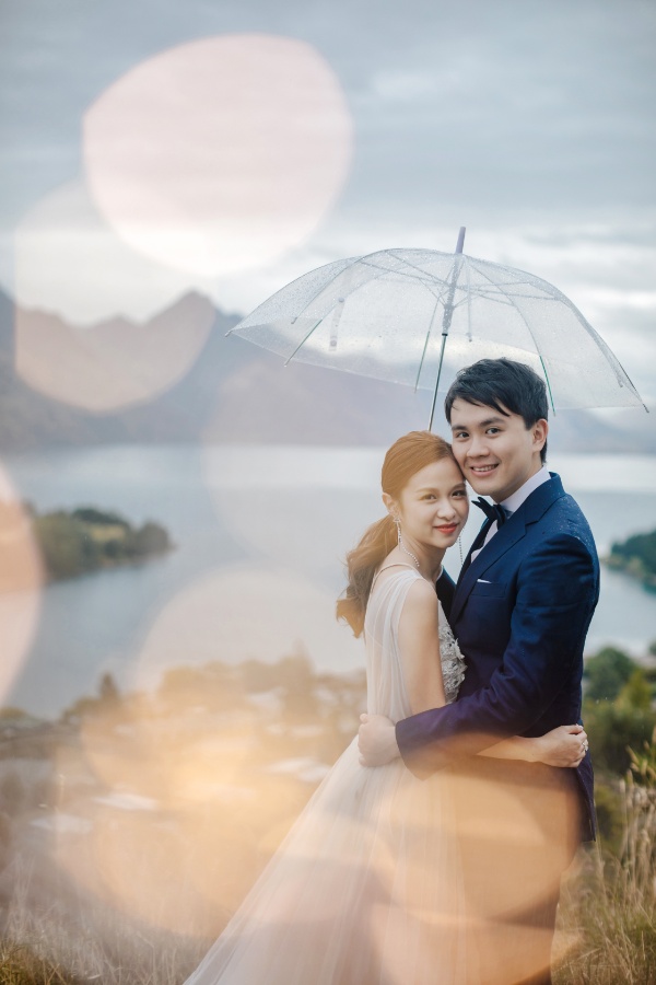J&W: New Zealand Pre-wedding Photoshoot on Panoramic Hilltop by Fei on OneThreeOneFour 6