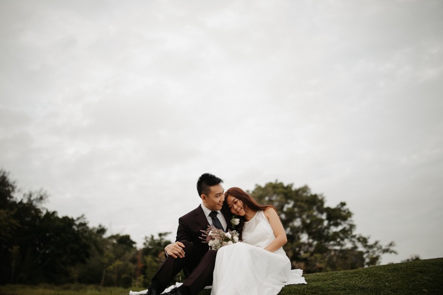 B & H - Singapore Outdoor Pre-Wedding at Jurong Lake Gardens & Back Alleys by Chan on OneThreeOneFour 7