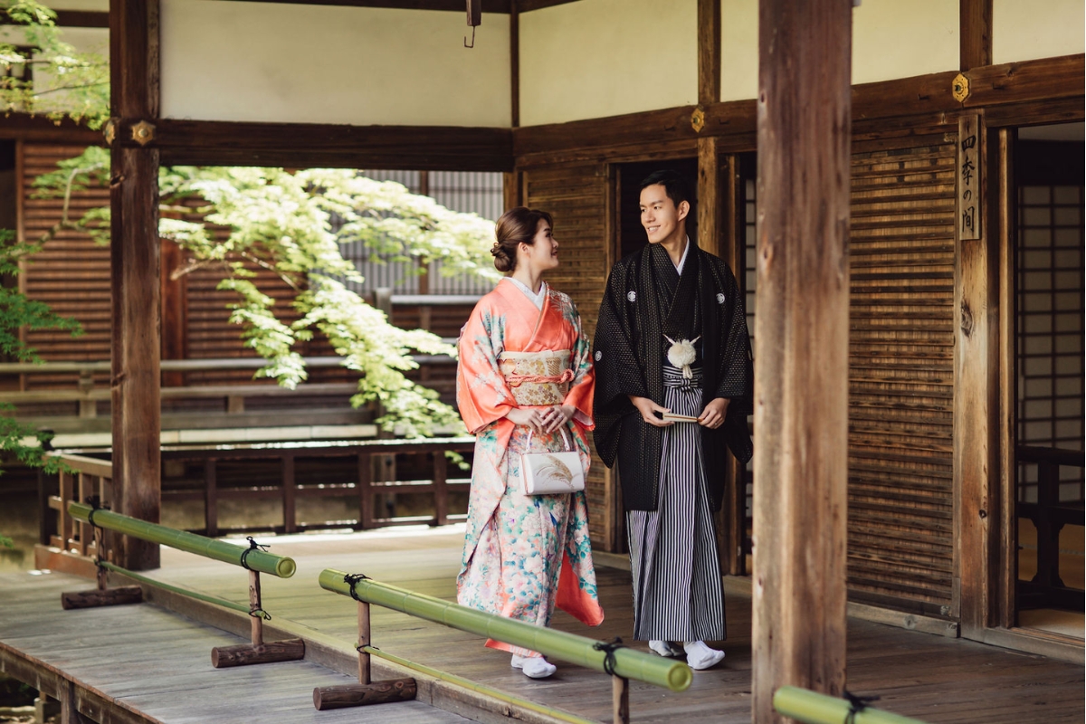 Kyoto Pre-Wedding Photoshoot with Eikando Temple, Mt Wakakusa, and Nara Deer Park by Kinosaki on OneThreeOneFour 4