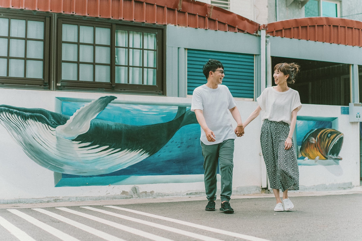 Taiwan Pre-Wedding Photoshoot Quiet Neighbourhood Rooftops Countryside Beach by  on OneThreeOneFour 9