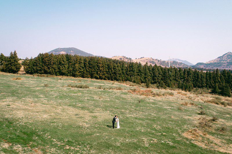 Korea Jeju Island Pre-Wedding Photoshoot During Spring by Gamsung on OneThreeOneFour 0