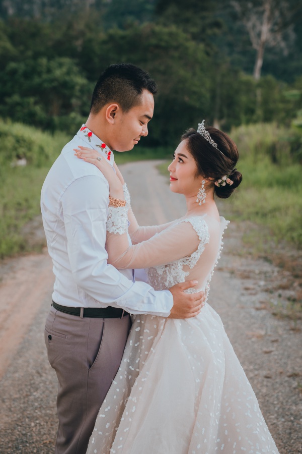 Khao Yai Pre-Wedding Photoshoot At Palio The Little Italian Village For Cambodia Couple by Por on OneThreeOneFour 39
