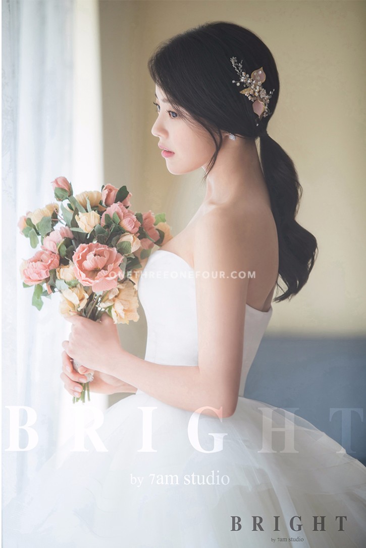 Korean 7am Studio Pre-Wedding Photography: 2017 Bright Collection by 7am Studio on OneThreeOneFour 25