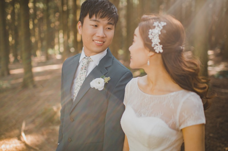 F&C: Singaporean couple's prewedding in Jeju during Spring by Ray on OneThreeOneFour 9