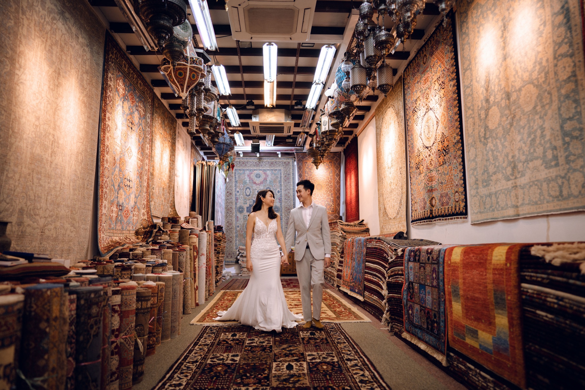 Prewedding Photoshoot At National Gallery And Armenian Street Carpet Shop by Samantha on OneThreeOneFour 30