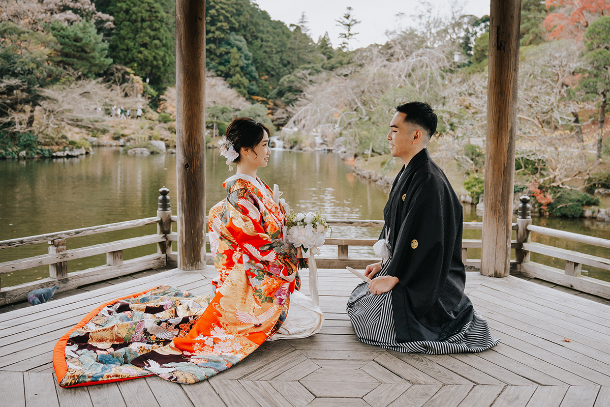 Tokyo Autumn Maple Leave Photoshoot with Kimono and Pre-Wedding at Beach by Cui Cui on OneThreeOneFour 9