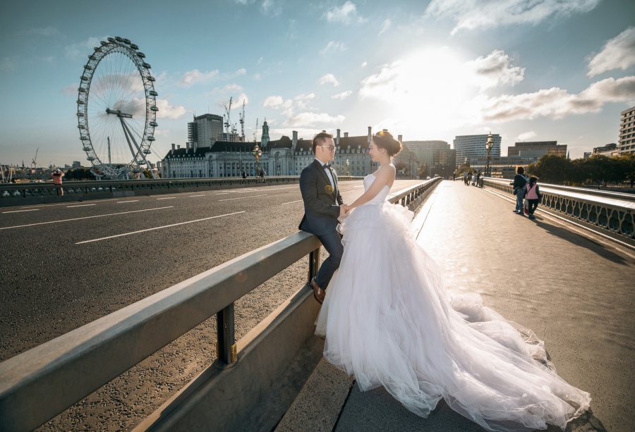London Pre-Wedding Photoshoot At Big Ben, Westminster Abbey And Richmond Park  by Dom on OneThreeOneFour 7