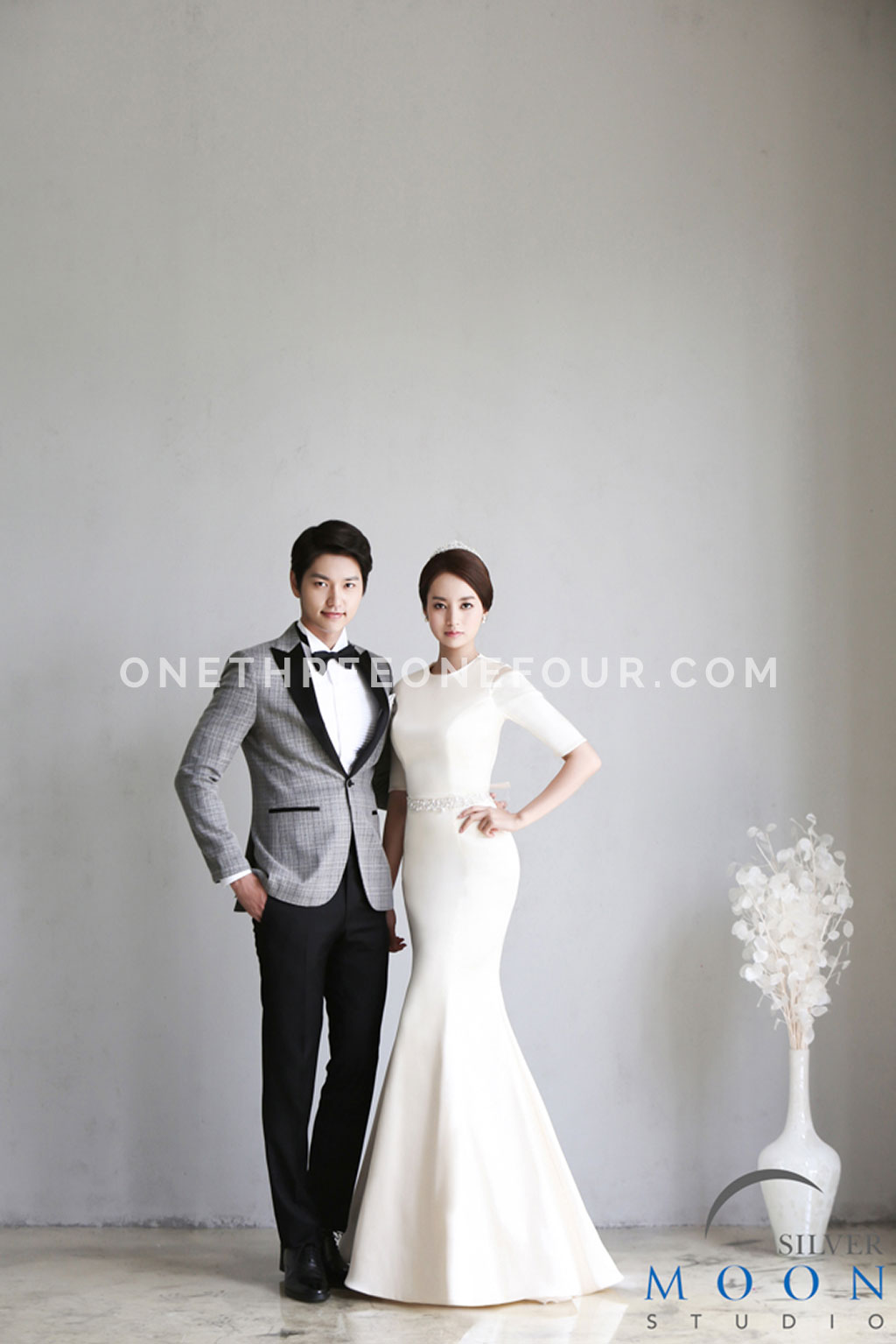 Korean Studio Pre-Wedding Photography: Elegance by Silver Moon Studio on OneThreeOneFour 17