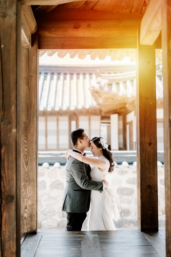T&J: Korea Cherry Blossom Pre-wedding Photoshoot at Namsangol Hanok Village and Seoul Forest by Jungyeol on OneThreeOneFour 21