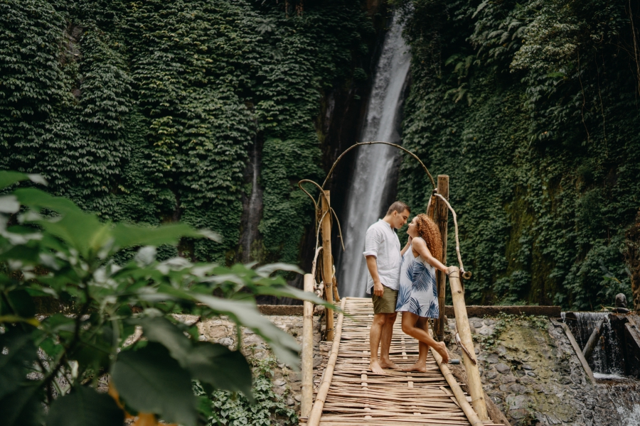 Bali Engagement Photoshoot At Temblingan Lake and Waterfall by Agus on OneThreeOneFour 15