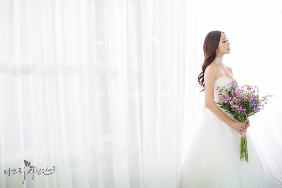Korean Studio Pre-Wedding Photography: Studio by Nadri Studio on OneThreeOneFour 8