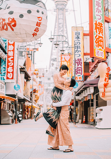 Japan Kyoto Pre-Wedding Photoshoot At Nara Deer Park, Fushimi Inari Shrine, Osaka Castle, Shinsekai and Shinsaibashi