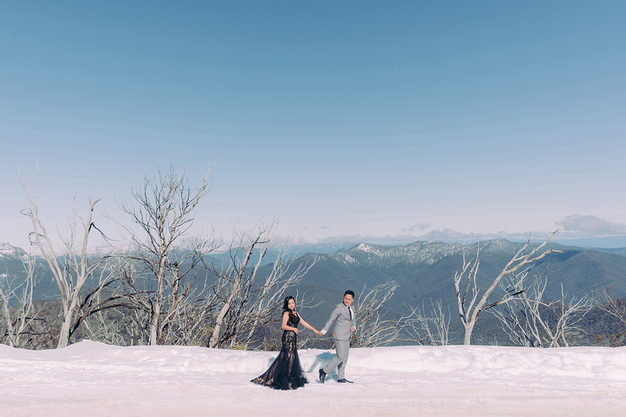 Winter Pre-Wedding Photoshoot with Huskies in Melbourne  by Freddie on OneThreeOneFour 5