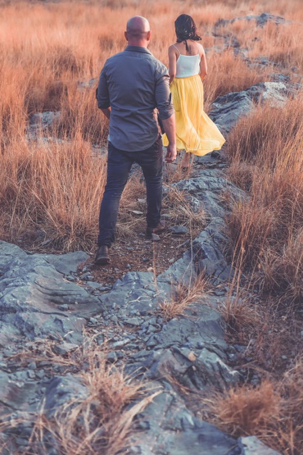 Thailand Bangkok Casual Couple Photoshoot At Home, Grass Field And Little Island  by Por  on OneThreeOneFour 7