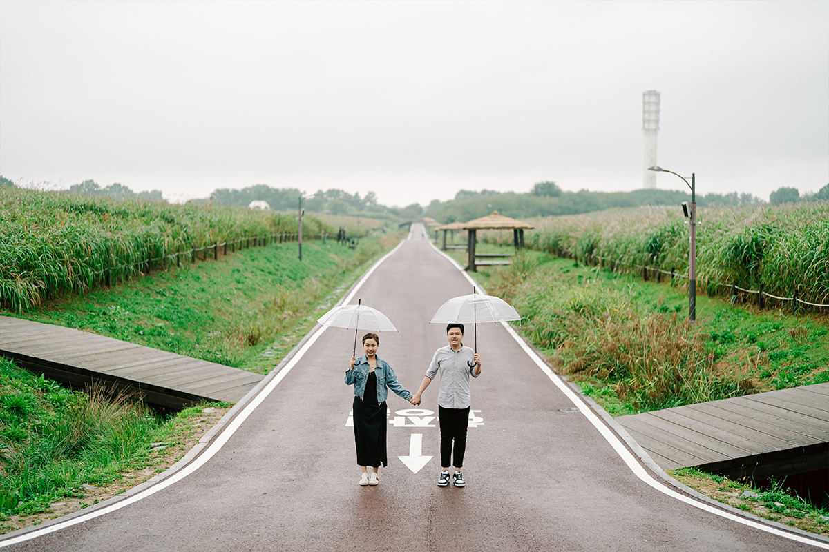 Korea Casual Elopement Couple Photoshoot at Haneul Sky Park by Jungyeol on OneThreeOneFour 3