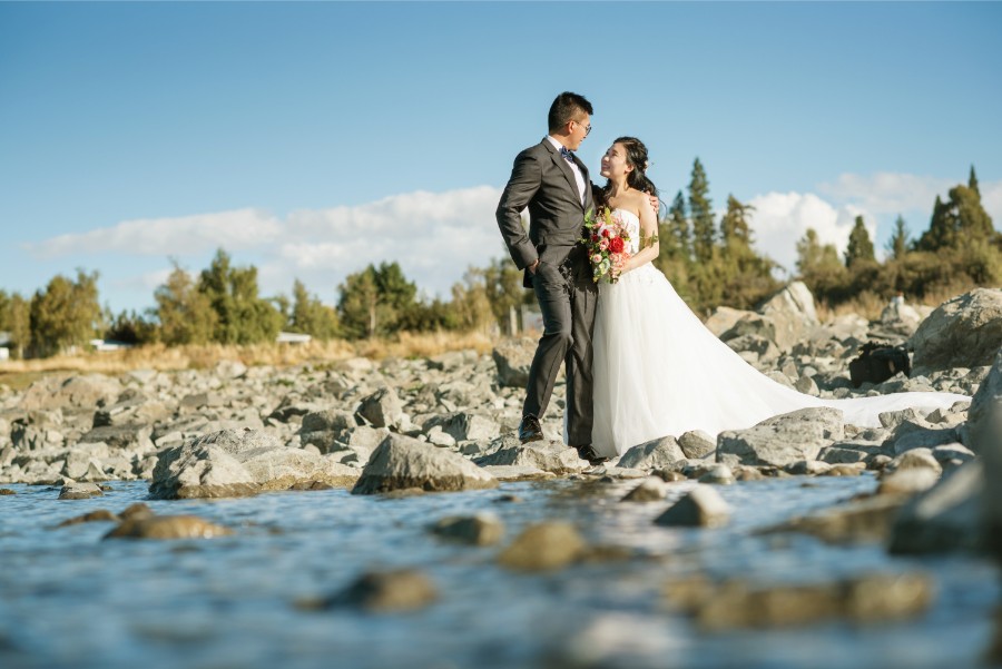 New Zealand Starry Night Prewedding Photoshoot with Alpaca Farm  by Mike on OneThreeOneFour 18